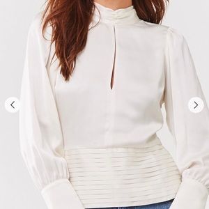 Lulumari Women’s Pintucked Pussycat Bow Blouse Top